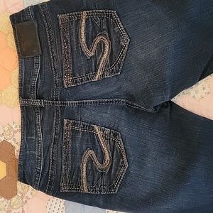 Women Silver "Suki" Super stretch  Jeans 28X33.